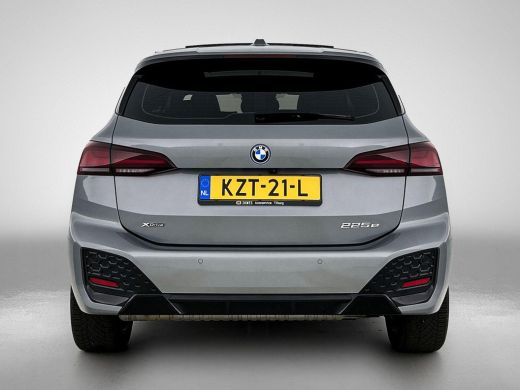 BMW 2 Serie Active Tourer 225e xDrive M-SPORT | PANO | SHADOW-LINE | CAMERA ActivLease financial lease