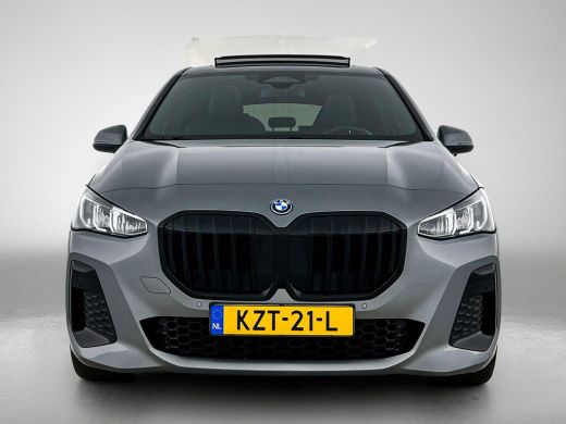 BMW 2 Serie Active Tourer 225e xDrive M-SPORT | PANO | SHADOW-LINE | CAMERA ActivLease financial lease