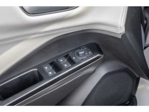 Ford Puma Gen-E 44 kWh | Camera | Stoel/stuur/voorruit verwarming | Apple Carplay/Android Auto | Full-LED | Digit... ActivLease financial lease