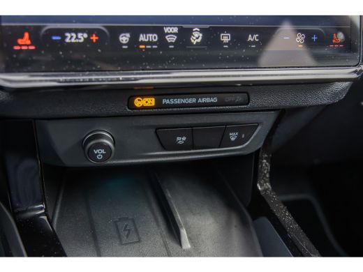Ford Puma Gen-E 44 kWh | Camera | Stoel/stuur/voorruit verwarming | Apple Carplay/Android Auto | Full-LED | Digit... ActivLease financial lease