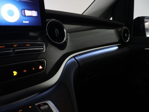 Mercedes-Benz V-Klasse 300D 239 PK DUBBEL CABINE AVANTGARDE NIGHT | LEDER | TREKHAAK | 360 CAMERA ActivLease financial lease
