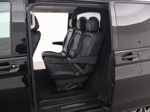 Mercedes-Benz V-Klasse 300D 239 PK DUBBEL CABINE AVANTGARDE NIGHT | LEDER | TREKHAAK | 360 CAMERA ActivLease financial lease