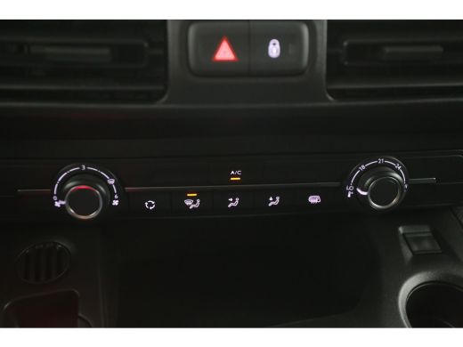 Opel Combo-e 50 kWh | Snelladen | SOH 93% | Airco | Cruise | Parkeersens. ActivLease financial lease