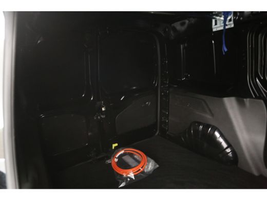 Opel Combo-e 50 kWh | Snelladen | SOH 93% | Airco | Cruise | Parkeersens. ActivLease financial lease