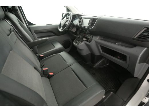 Opel Vivaro-e 75 kWh L2H1 Long Range | Snelladen | SOH 91% | Airco | Cruise | Camera | Carplay | 3 Zits | Trekhaak ActivLease financial lease
