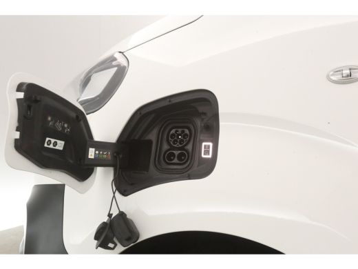 Opel Vivaro-e 75 kWh L2H1 Long Range | Snelladen | SOH 91% | Airco | Cruise | Camera | Carplay | 3 Zits | Trekhaak ActivLease financial lease