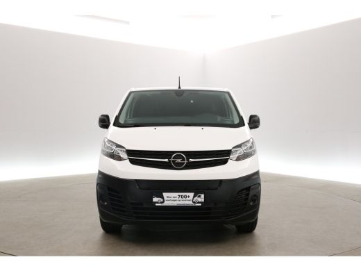 Opel Vivaro-e 75 kWh L2H1 Long Range | Snelladen | SOH 91% | Airco | Cruise | Camera | Carplay | 3 Zits | Trekhaak ActivLease financial lease