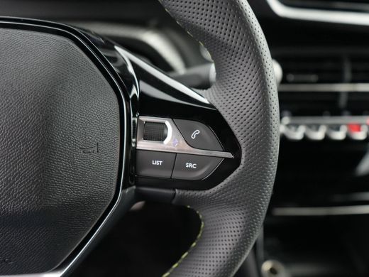 Peugeot e-208 EV GT Avantage 51 kWh 3-Fase | Navigatie | Apple Carplay/Android Auto | Camera | Adaptieve Cruise... ActivLease financial lease