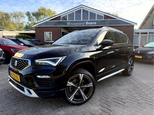 Seat Ateca 1.5 TSI Xperience Business Intense Panoramadak, Trekhaak, 19''Lmv ActivLease financial lease