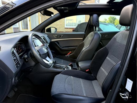 Seat Ateca 1.5 TSI Xperience Business Intense Panoramadak, Trekhaak, 19''Lmv ActivLease financial lease