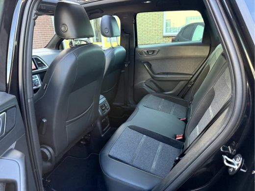 Seat Ateca 1.5 TSI Xperience Business Intense Panoramadak, Trekhaak, 19''Lmv ActivLease financial lease