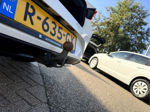 Seat Leon Sportstourer 1.0 TSI Style Business Intense Camera, Trekhaak, Virt.Dash ActivLease financial lease