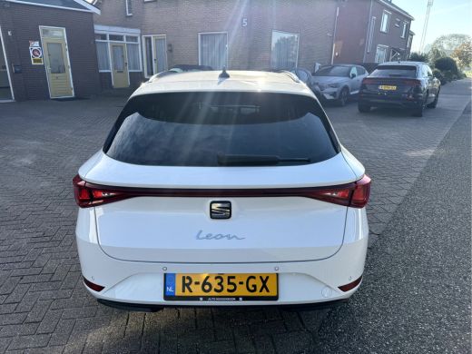 Seat Leon Sportstourer 1.0 TSI Style Business Intense Camera, Trekhaak, Virt.Dash ActivLease financial lease