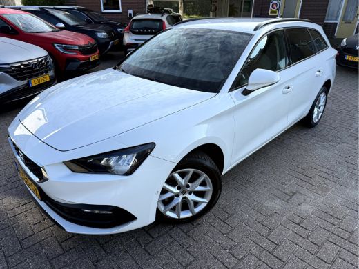 Seat Leon Sportstourer 1.0 TSI Style Business Intense Camera, Trekhaak, Virt.Dash ActivLease financial lease