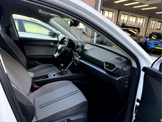 Seat Leon Sportstourer 1.0 TSI Style Business Intense Camera, Trekhaak, Virt.Dash ActivLease financial lease