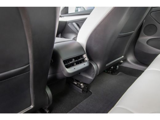 Tesla Model 3 Long Range AWD 75 kWh | Panoramadak | Voorstoelen verwarmd | Dodehoek detectie | Keyless | Cruise... ActivLease financial lease
