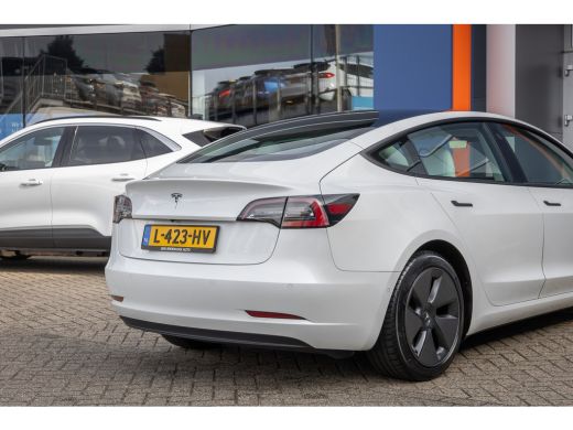 Tesla Model 3 Long Range AWD 75 kWh | Panoramadak | Voorstoelen verwarmd | Dodehoek detectie | Keyless | Cruise... ActivLease financial lease