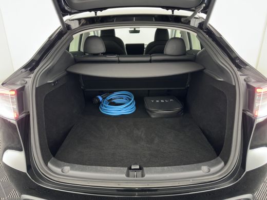 Tesla Model Y Long Range AWD 75 kWh (3-Fase-11kW) {SoH-87%} (INCL-BTW) Aut. *PANO | AUTO-PILOT | LEATHER | NAVI... ActivLease financial lease