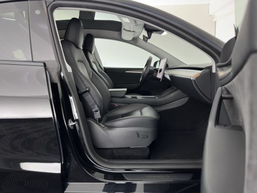 Tesla Model Y Long Range AWD 75 kWh (3-Fase-11kW) {SoH-87%} (INCL-BTW) Aut. *PANO | AUTO-PILOT | LEATHER | NAVI... ActivLease financial lease