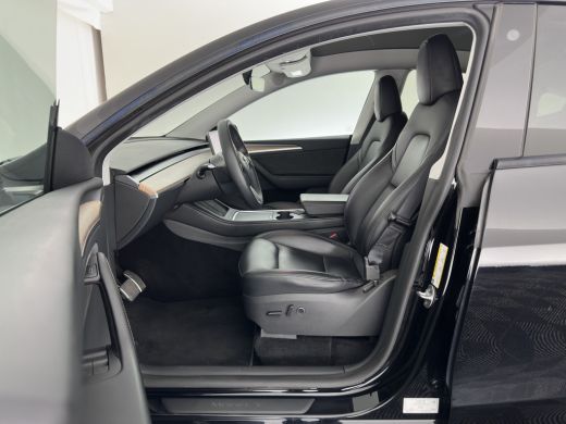 Tesla Model Y Long Range AWD 75 kWh (3-Fase-11kW) {SoH-87%} (INCL-BTW) Aut. *PANO | AUTO-PILOT | LEATHER | NAVI... ActivLease financial lease