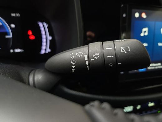 Toyota Aygo X Hybrid 115 play Automaat | Apple CarPlay | Rijklaar incl. garantie | ActivLease financial lease