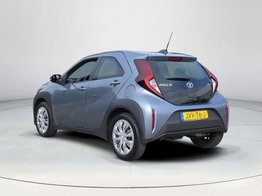 Toyota Aygo X Hybrid 115 play Automaat | Apple CarPlay | Rijklaar incl. garantie | ActivLease financial lease