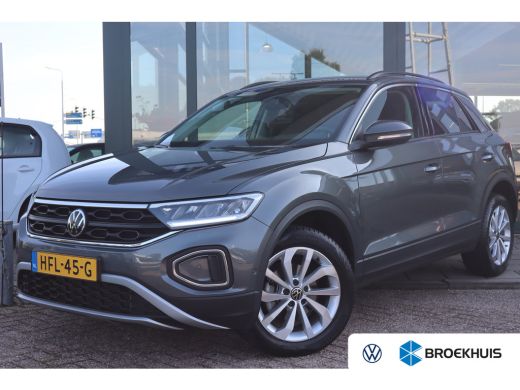 Volkswagen T-Roc 1.5 TSI Life Edition 150PK TREKHAAK | Achteruitrijcamera | Airco | Cruise control adaptief ActivLease financial lease