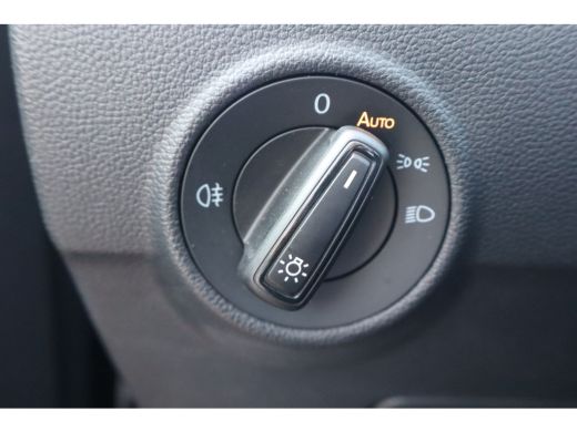 Volkswagen T-Roc 1.5 TSI Life Edition 150PK TREKHAAK | Achteruitrijcamera | Airco | Cruise control adaptief ActivLease financial lease