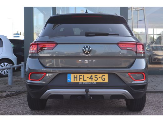 Volkswagen T-Roc 1.5 TSI Life Edition 150PK TREKHAAK | Achteruitrijcamera | Airco | Cruise control adaptief ActivLease financial lease