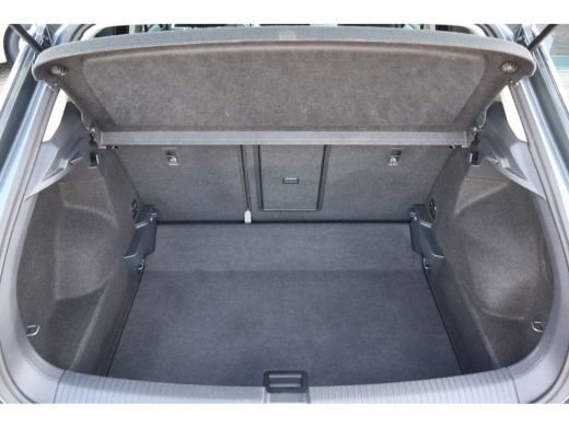 Volkswagen T-Roc 1.5 TSI Life Edition 150PK TREKHAAK | Achteruitrijcamera | Airco | Cruise control adaptief ActivLease financial lease
