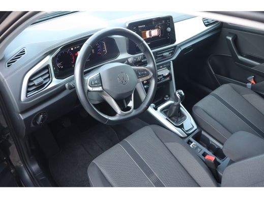 Volkswagen T-Roc 1.5 TSI Life Edition 150PK TREKHAAK | Achteruitrijcamera | Airco | Cruise control adaptief ActivLease financial lease