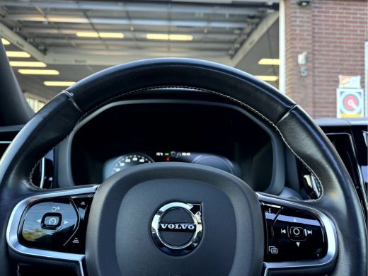 Volvo  XC60 2.0 Recharge T6 AWD R-Design Panoramadak, Camera, 19''Lmv ActivLease financial lease