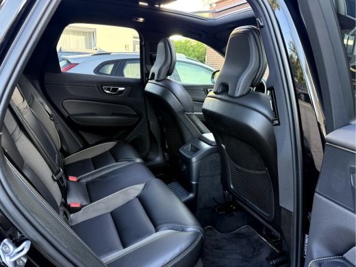 Volvo  XC60 2.0 Recharge T6 AWD R-Design Panoramadak, Camera, 19''Lmv ActivLease financial lease