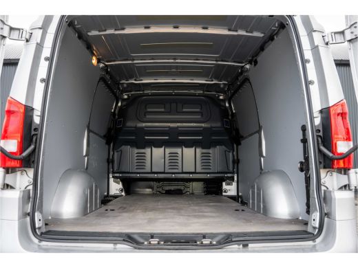 Mercedes-Benz Vito 114 CDI L2H1 | 140PK | Automaat | Camera | Cruise | 1e Eigenaar | PDC | Zijschuifdeur L+R | Clima... ActivLease financial lease
