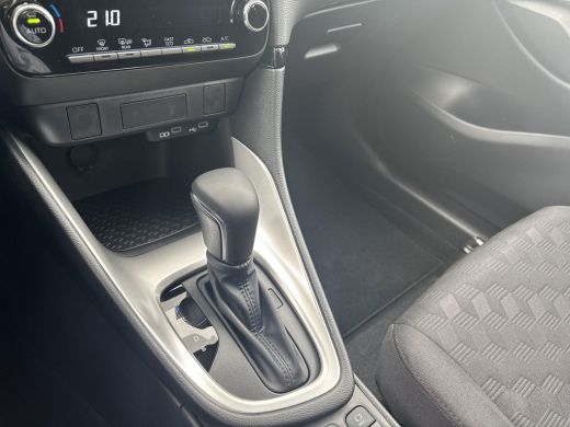Toyota Yaris 1.5 Hybrid 115 Comfort **ADAPTIEF CRUISE CONTROL/ PARKEERCAMERA/ CLIMATE CONTROL** ActivLease financial lease