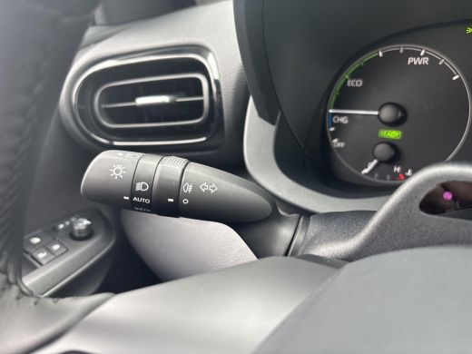 Toyota Yaris 1.5 Hybrid 115 Comfort **ADAPTIEF CRUISE CONTROL/ PARKEERCAMERA/ CLIMATE CONTROL** ActivLease financial lease