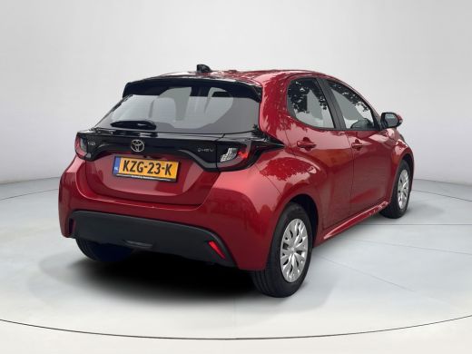 Toyota Yaris 1.5 Hybrid 115 Comfort **ADAPTIEF CRUISE CONTROL/ PARKEERCAMERA/ CLIMATE CONTROL** ActivLease financial lease