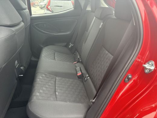 Toyota Yaris 1.5 Hybrid 115 Comfort **ADAPTIEF CRUISE CONTROL/ PARKEERCAMERA/ CLIMATE CONTROL** ActivLease financial lease
