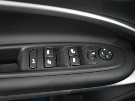 Jeep Avenger Summit 54 Kwh | 10,25 inch digitaal configureerbaar instrumentenpaneel | 10,25" Infotainment met ... ActivLease financial lease