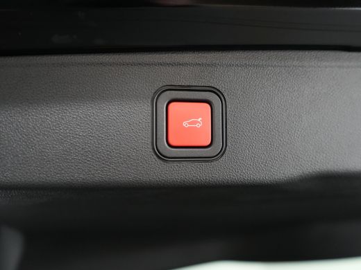 Jeep Avenger Summit 54 Kwh | 10,25 inch digitaal configureerbaar instrumentenpaneel | 10,25" Infotainment met ... ActivLease financial lease