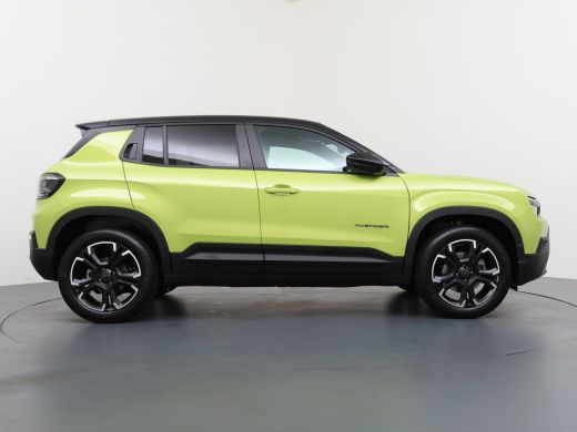 Jeep Avenger Altitude | 10,25 inch touchscreen | 10,25 inch volledig digitaal instrumentenpaneel | 180&deg;-achter... ActivLease financial lease