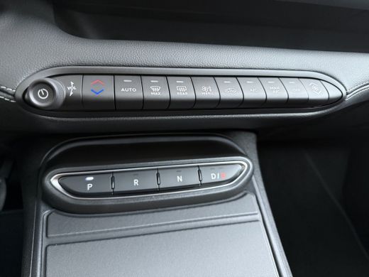 Jeep Avenger Altitude | 10,25 inch touchscreen | 10,25 inch volledig digitaal instrumentenpaneel | 180&deg;-achter... ActivLease financial lease