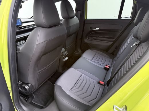 Jeep Avenger Altitude | 10,25 inch touchscreen | 10,25 inch volledig digitaal instrumentenpaneel | 180&deg;-achter... ActivLease financial lease