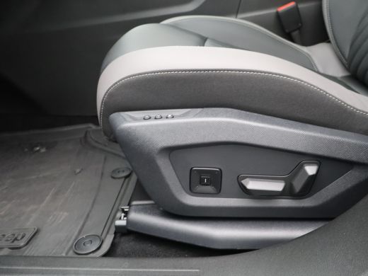 Jeep Compass 1.2 e-Hybrid First Edition 8 Jaar Garantie | Panoramadak | Elektrisch Verstelbare stoelen | Stoel... ActivLease financial lease