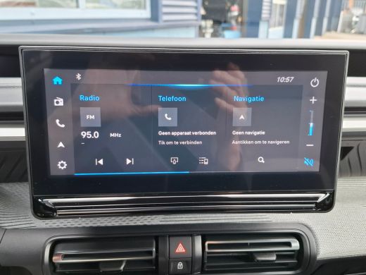 Citroën C3 Max | Achteruitrijcamera | Dagrijverlichting | Draadloze telefoonlader ActivLease financial lease