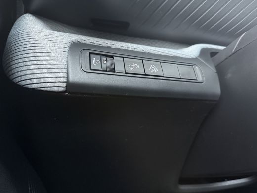 Citroën C3 Max | Achteruitrijcamera | Dagrijverlichting | Draadloze telefoonlader ActivLease financial lease