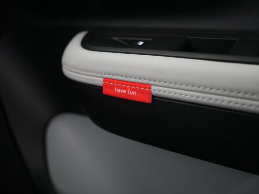 Citroën &euml;-C3 Max 113pk 44 kWh | Achterlampen met 3D LED-verlichting | Achteruitrijcamera | Boordlader 11kW - 3... ActivLease financial lease