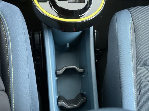 Fiat Grande Panda Icon | 10,25" touchscreen radio met Bluetooth, DAB & USB | Airconditioning handmatig | Cruise Con... ActivLease financial lease