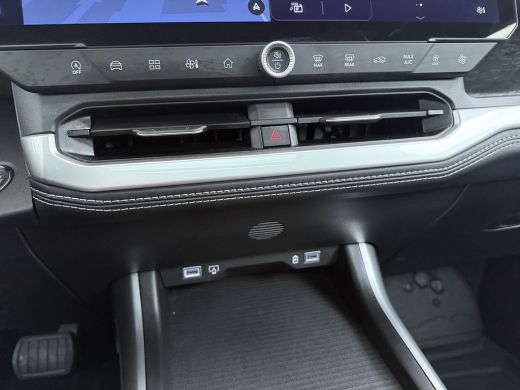 Jeep Compass First Edition Mild Hybrid | 10" digitaal instrumentencluster | 11 kW boordlader (alleen op elektr... ActivLease financial lease