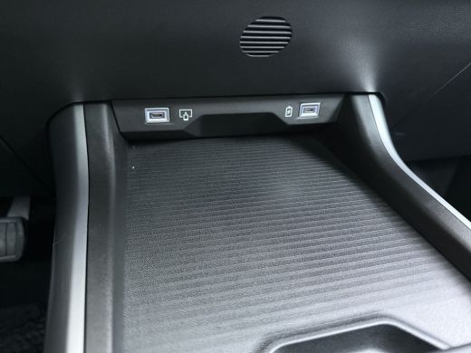 Jeep Compass First Edition Mild Hybrid | 10" digitaal instrumentencluster | 11 kW boordlader (alleen op elektr... ActivLease financial lease